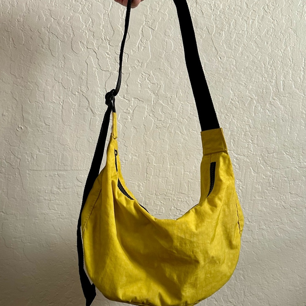 Baggu Medium Crescent Bag in Sour Yellow